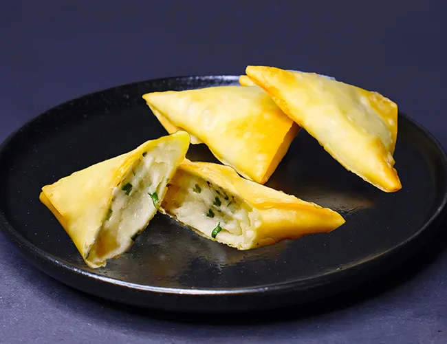 Samosa Cheese 3 Pcs