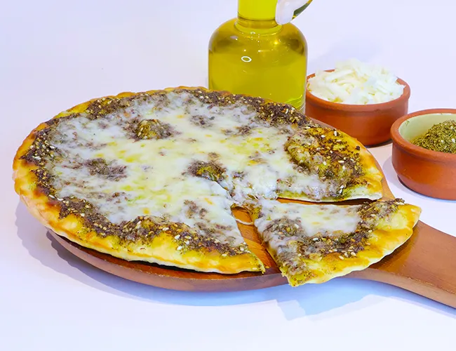 Zaatar With Mozzarella Cheese Pie