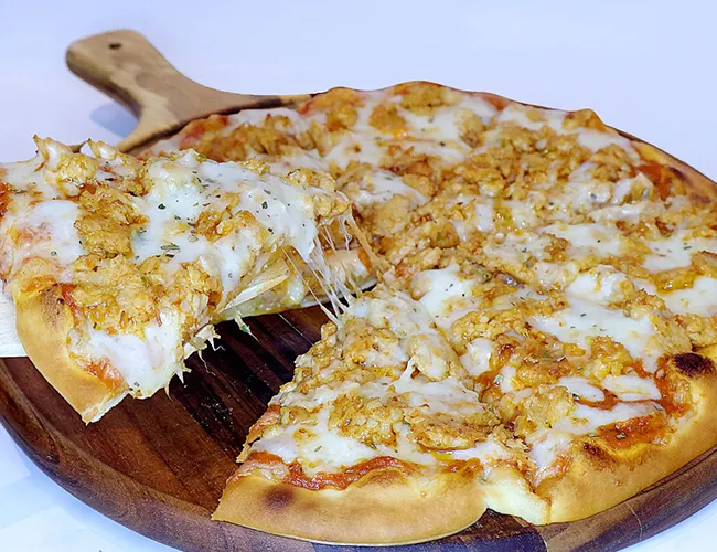 Medium Chicken Pizza Medium